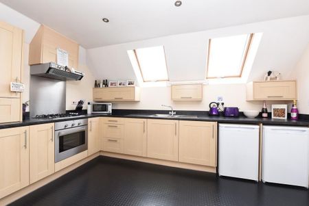 1 bedroom apartment to rent - Photo 4