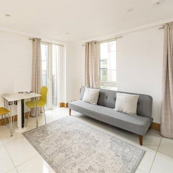 Studio to rent - Photo 1