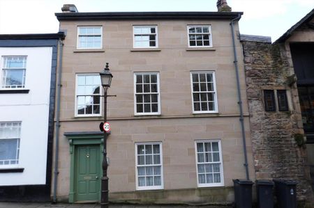 2 bedroom flat to rent - Photo 4