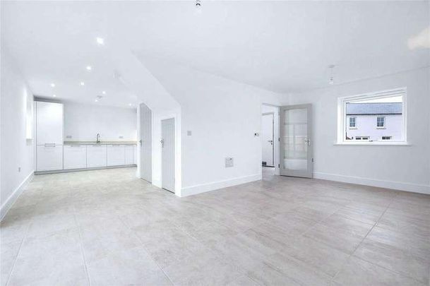 Plymouth Court, Melton Mowbray, Leicestershire, LE13 - Photo 1