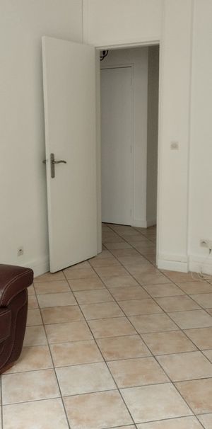 Location Appartement 2 pièces 48m² BEAUVAIS 60000 - Photo 1