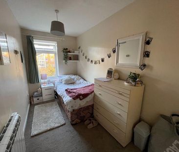 3 bedroom apartment to rent - Photo 3