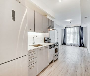 For Lease - 1321 Gerrard Street Unit# 4, Toronto, Ontario - Photo 4