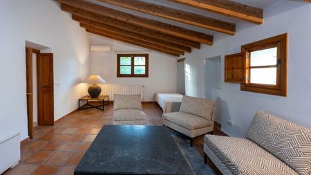 77 Carrer Joan de Saridakis, Palma de Mallorca, Balearic Islands 07015 - Photo 4