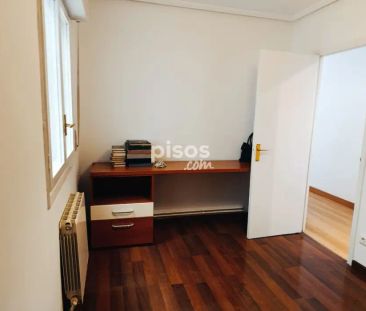 Piso en alquiler en Calle de las Huertas, 10 - Photo 2