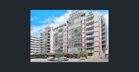 Modern One-Bedroom Apartment in the Heart of Ultimo - Photo 3