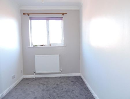 2 bedroom terraced house to rent - Photo 4
