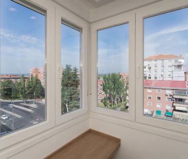 Calle de la Isla de Ons, Madrid, Community of Madrid 28035 - Photo 4