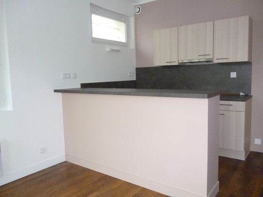 à louer - t2 avec jardin privatif , - Photo 1