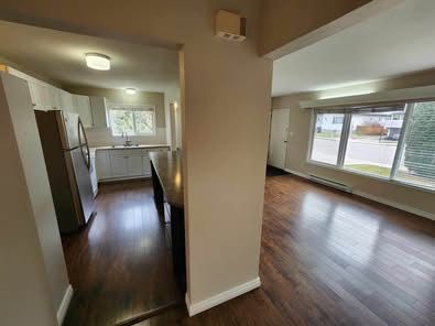 3 Bed, 2 Bath House Kelowna BC - Photo 2