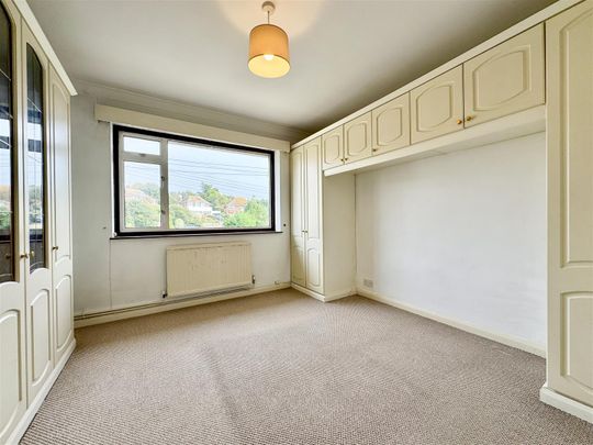 New Park Avenue, Bexhill-On-Sea, TN40 1QS - Photo 1