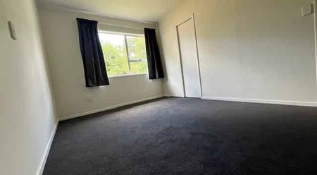 Newly Renovated & Spacious 3 Bedroom Home - Huntly - Photo 2