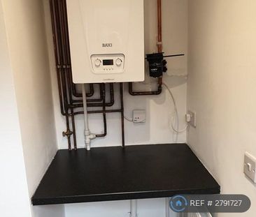 2 bedroom terraced house to rent - Photo 5