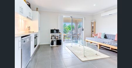 Peaceful Modern Estate Living - Photo 2