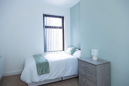 5 bedroom terraced house to rent - Photo 3