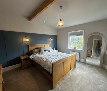 4 bedroom semi-detached house to rent - Photo 3