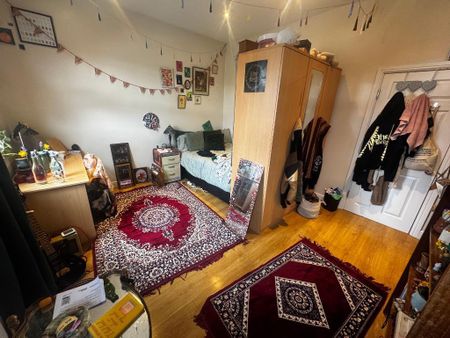 4 bedroom end of terrace house to rent - Photo 4