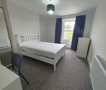 8 Bed Semi-Detached House, Cotham, BS6 - Photo 3