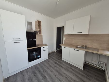 Location Maison 4 pièces 112m² LENS 62300 - Photo 3