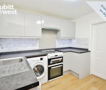 4 bedroom end of terrace house to rent - Photo 3