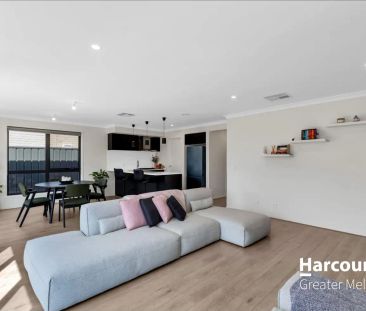 “Modern Family Living in Prime Werribee Location” - Photo 3