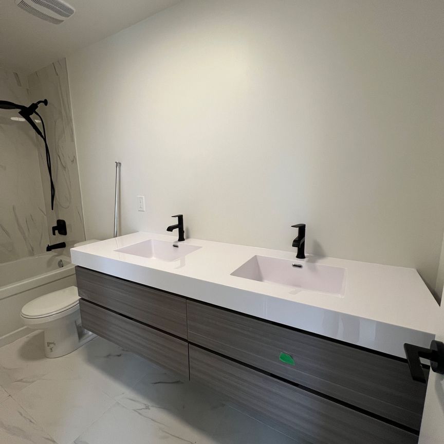 For Lease - 3 Abbot Street Unit# 64, St. Catharines, Ontario - Photo 1