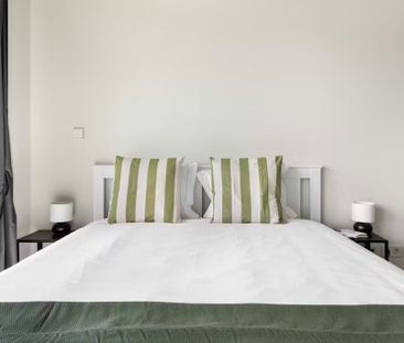 Avenida Dom Carlos I, Lisbon, Lisbon 1200-808 - Photo 4