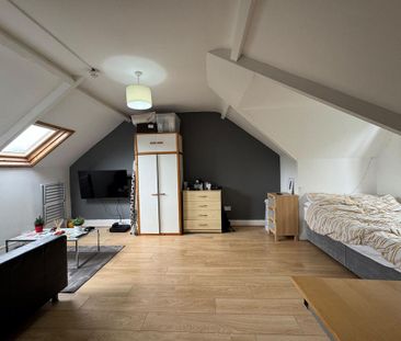 6 bedroom terraced house to rent - Photo 2