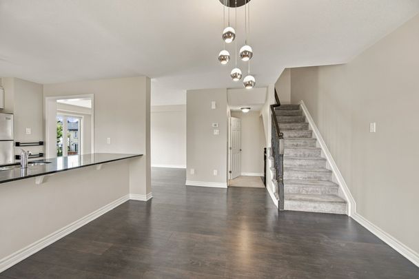 For Lease - 822 Maloja Way, Stittsville - Munster - Richmond, Ontario - Photo 1