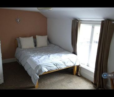 3 bedroom maisonette to rent - Photo 3