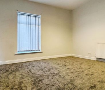 2 bedroom House To Let - Photo 2