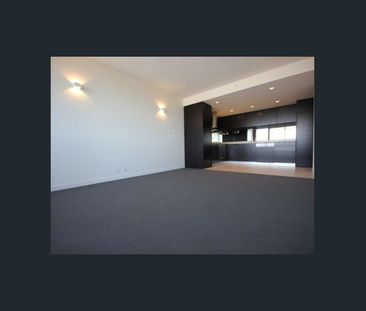 2 Bedroom Apartment! - Photo 3