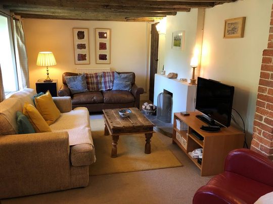 3 bedroom semi-detached house to rent - Photo 1