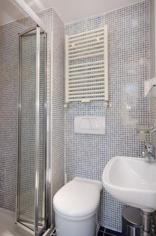 Flat 10 Belgrave Road, Pimlico SW1V 2BL - Photo 5