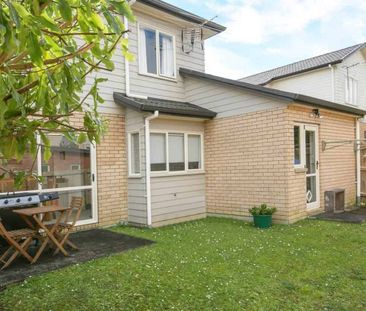 Location hard to beat!!! - Photo 4