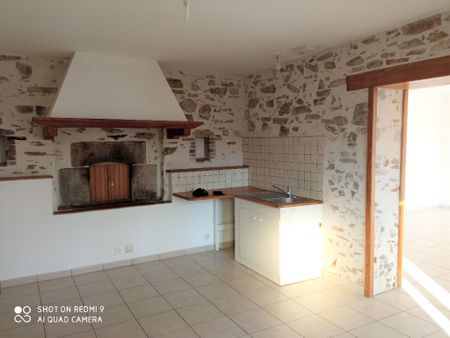 Location maison 4 pièces, 88.00m², Saint-Colomban - Photo 2