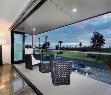 Luxury, Style & Class with Bay Views - Photo 6