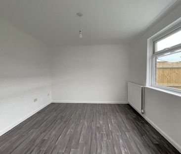 3 bedroom bungalow to rent - Photo 2