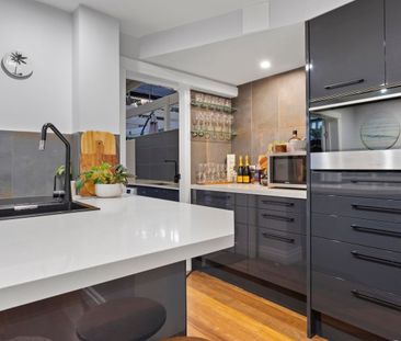 PICTURESQUE COASTLINE AT YOUR DOOR - RENT INCREASED TO $950/WEEK FR... - Photo 6