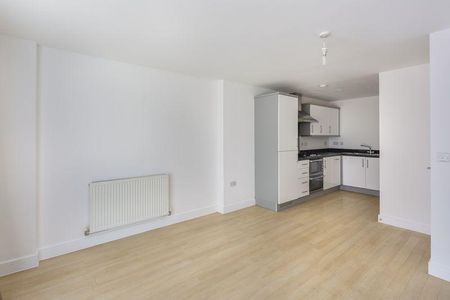 1 bedroom apartment to rent - Photo 2