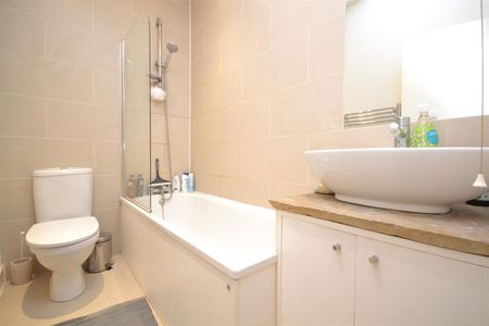 St. Margarets Road, St Margarets, London, TW1, Twickenham - Photo 5