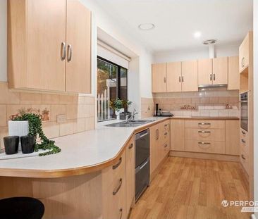 14 Marilyn Crescent, Ringwood VIC 3134 - House For Rent | Domain - Photo 3