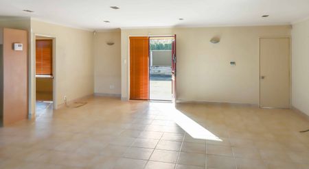 Four bedroom beauty! - Photo 5