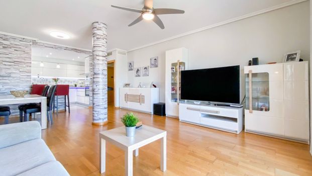 Atico en alquiler en Malaga - Photo 1