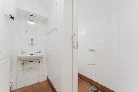 Property to rent - Photo 3