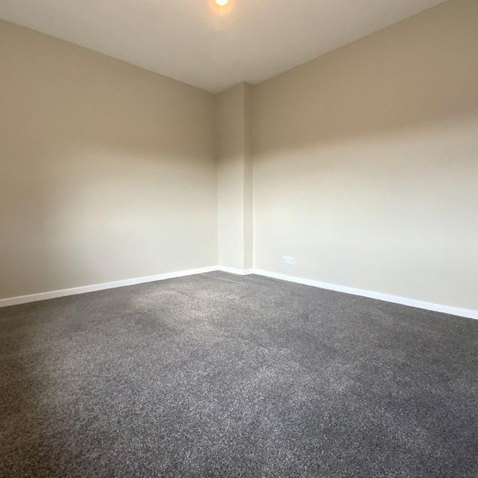 2 bedroom end of terrace house to rent - Photo 1