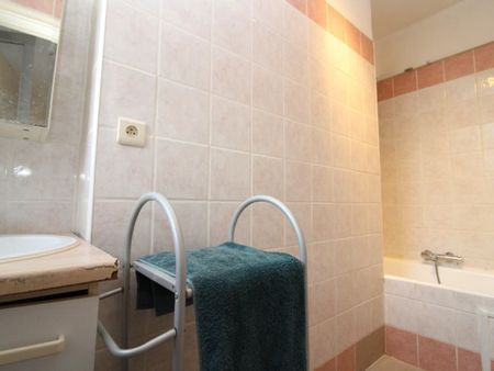 Messidor/Alsemberg - Appart 1ch meublé +/- 65m² - Forest - Foto 5