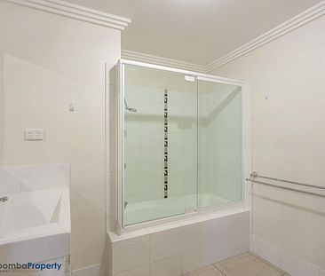 3/381 Greenwattle Street, 4350, Wilsonton Qld - Photo 1