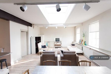 5 bedroom terraced house to rent - Photo 4