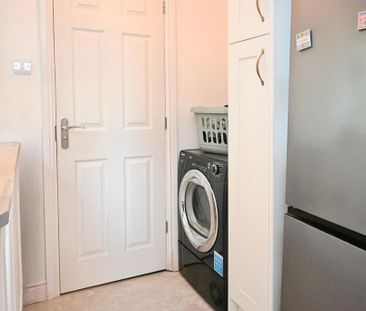 2 bedroom semi-detached house to rent - Photo 5